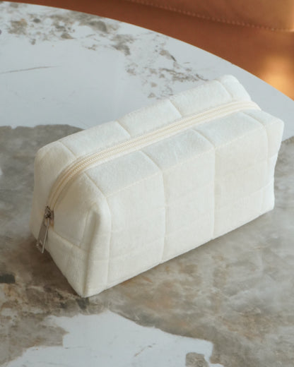 Almond Velvet Case | Kosmetiktaske