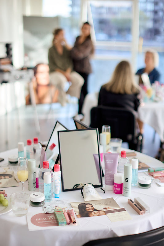 Salli BEAUTYCLASS | Holiday Glam d. 1. november (AFHOLDT)