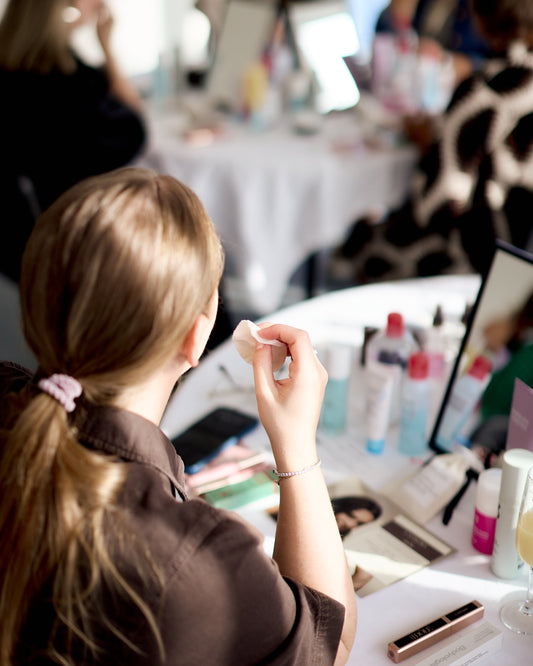 Salli BEAUTYCLASS | Holiday Glam d. 31. oktober 2026