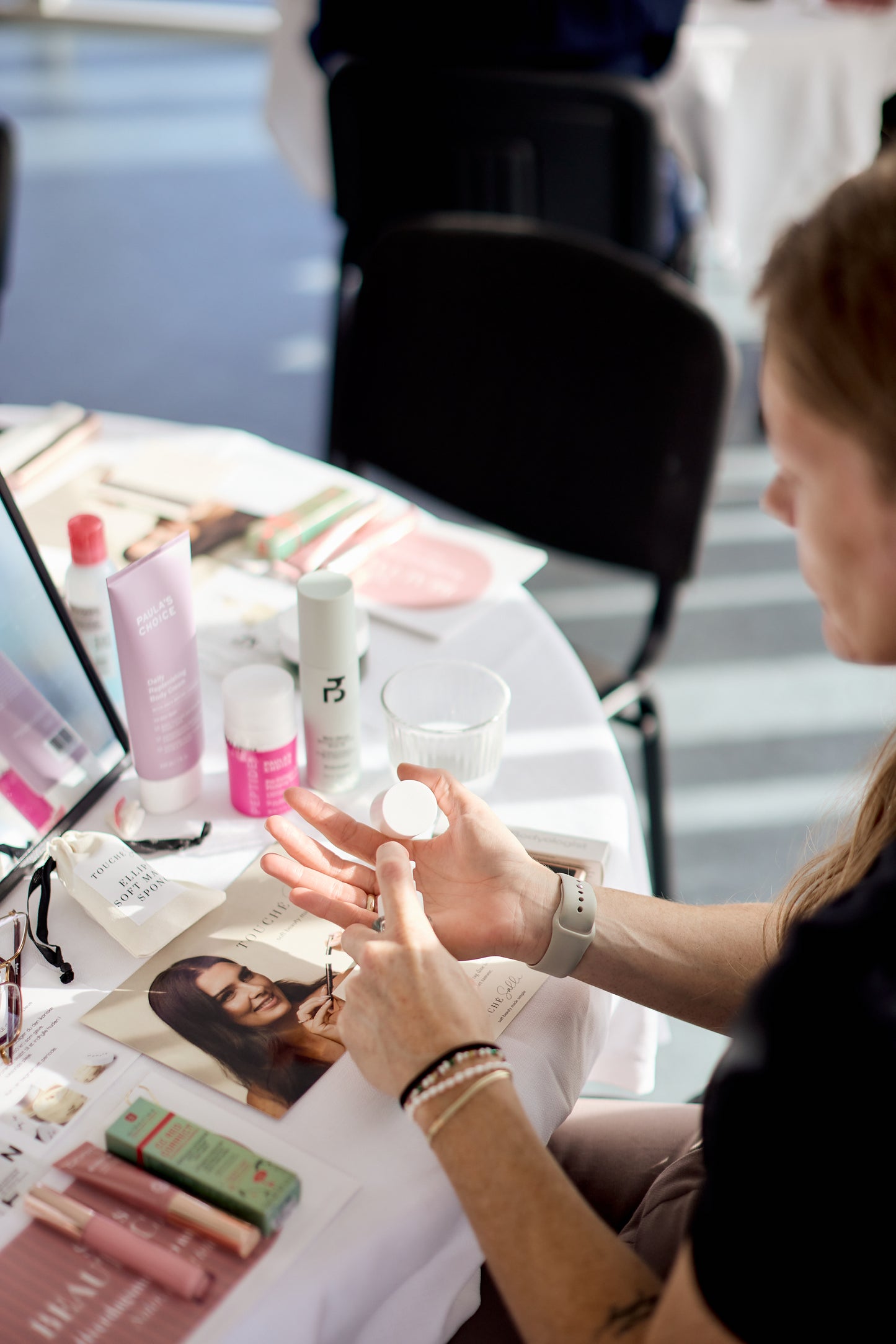 Salli BEAUTYCLASS | Holiday Glam d. 1. november (AFHOLDT)